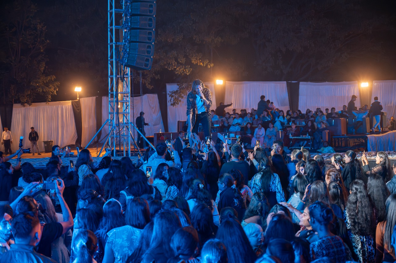 Students dancing during concert